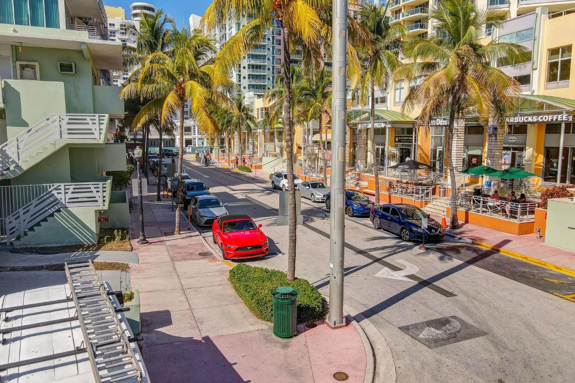 Ocean Drive Deco Apt W/2 Queen Beds, Steps 2 Beach Miami Beach Exterior photo