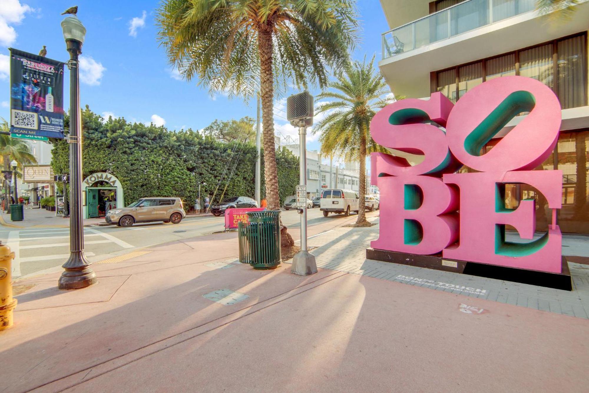 Ocean Drive Deco Apt W/2 Queen Beds, Steps 2 Beach Miami Beach Exterior photo